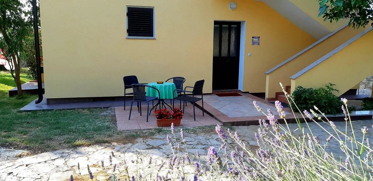 Vesna Apartment Pula